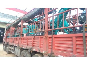 挖掘機再發(fā)一車 新廠房建設(shè)順利