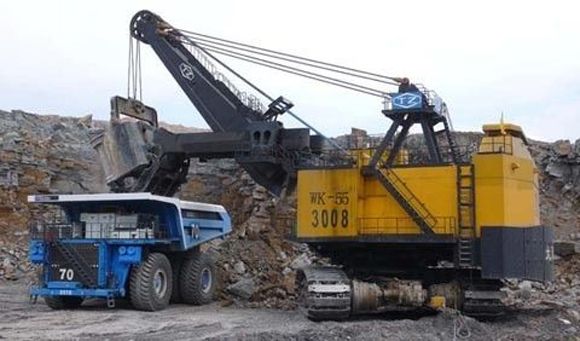 中國(guó)最大挖掘機(jī)